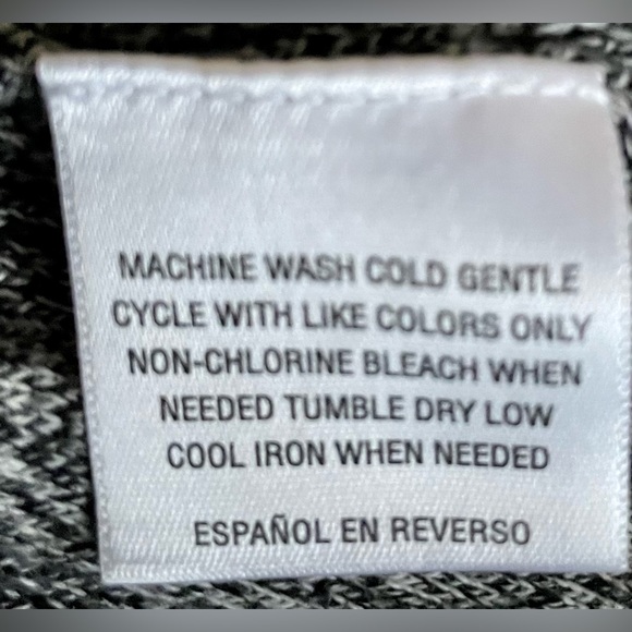 Gray & Black Light Sweater Dress/Tunic. Excellent Condition. Versatile! Size M - Picture 5 of 5